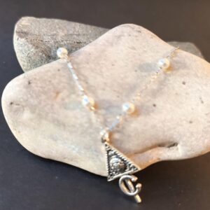 Amazigh Berber Kabyle Fibule Necklace with Pearls and Pendant
