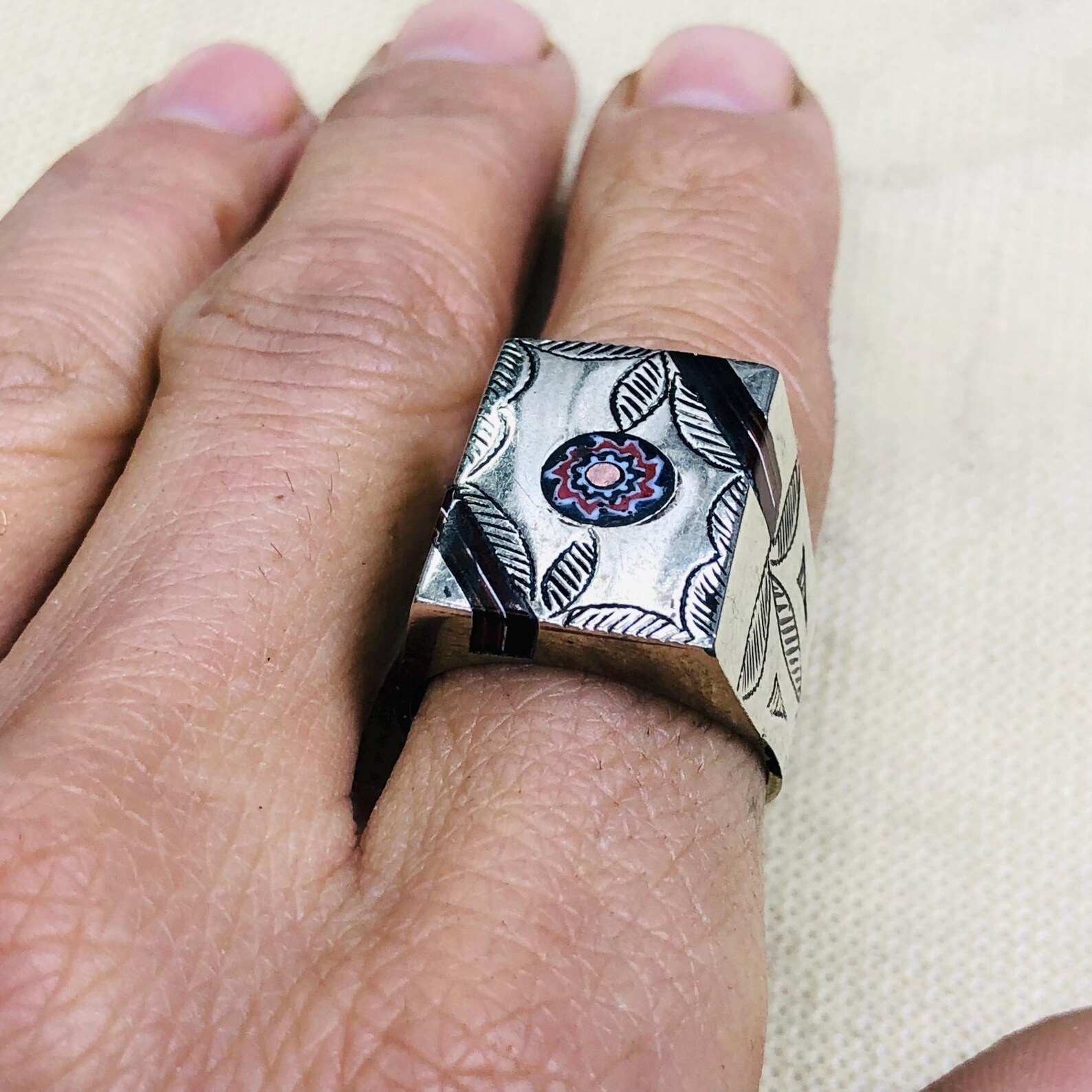 Berber Tuareg Amazigh métal Engraved Ring with Tribal Design