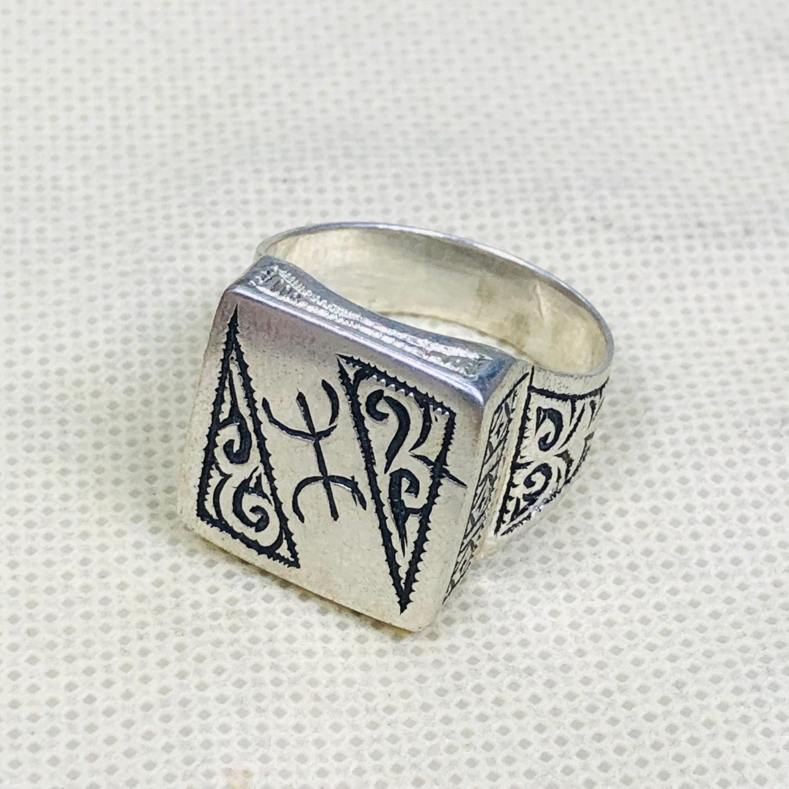 Berber Amazigh Handmade Silver Geometric Traditional Ring Design