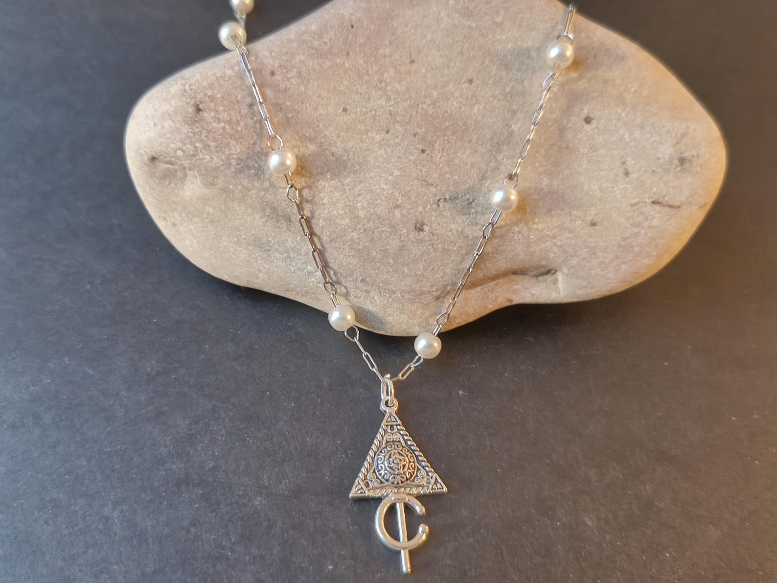 Amazigh Berber Kabyle Fibule Necklace with Pearls and Pendant