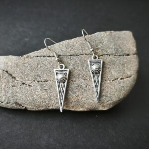 Amazigh Berber Forme Triangle Pendant Earrings with Silver Finish