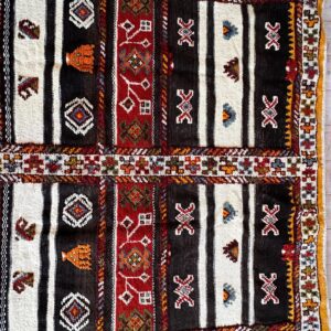 Ziri-Moon Amazigh Wool Rug with Geometric Vintage Carpet Design