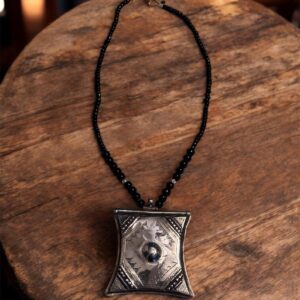 African Tuareg Amazigh Tcherot Tifinagh Amulet Necklace with Onyx Beads