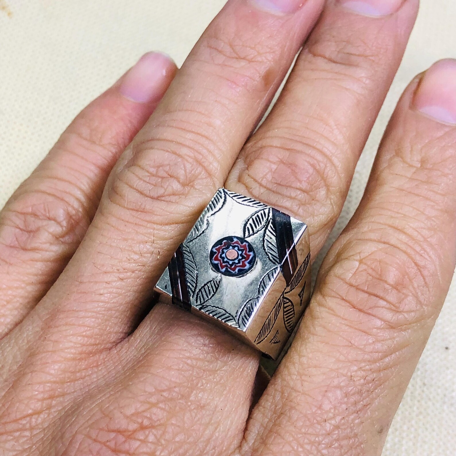 Berber Tuareg Amazigh métal Engraved Ring with Tribal Design