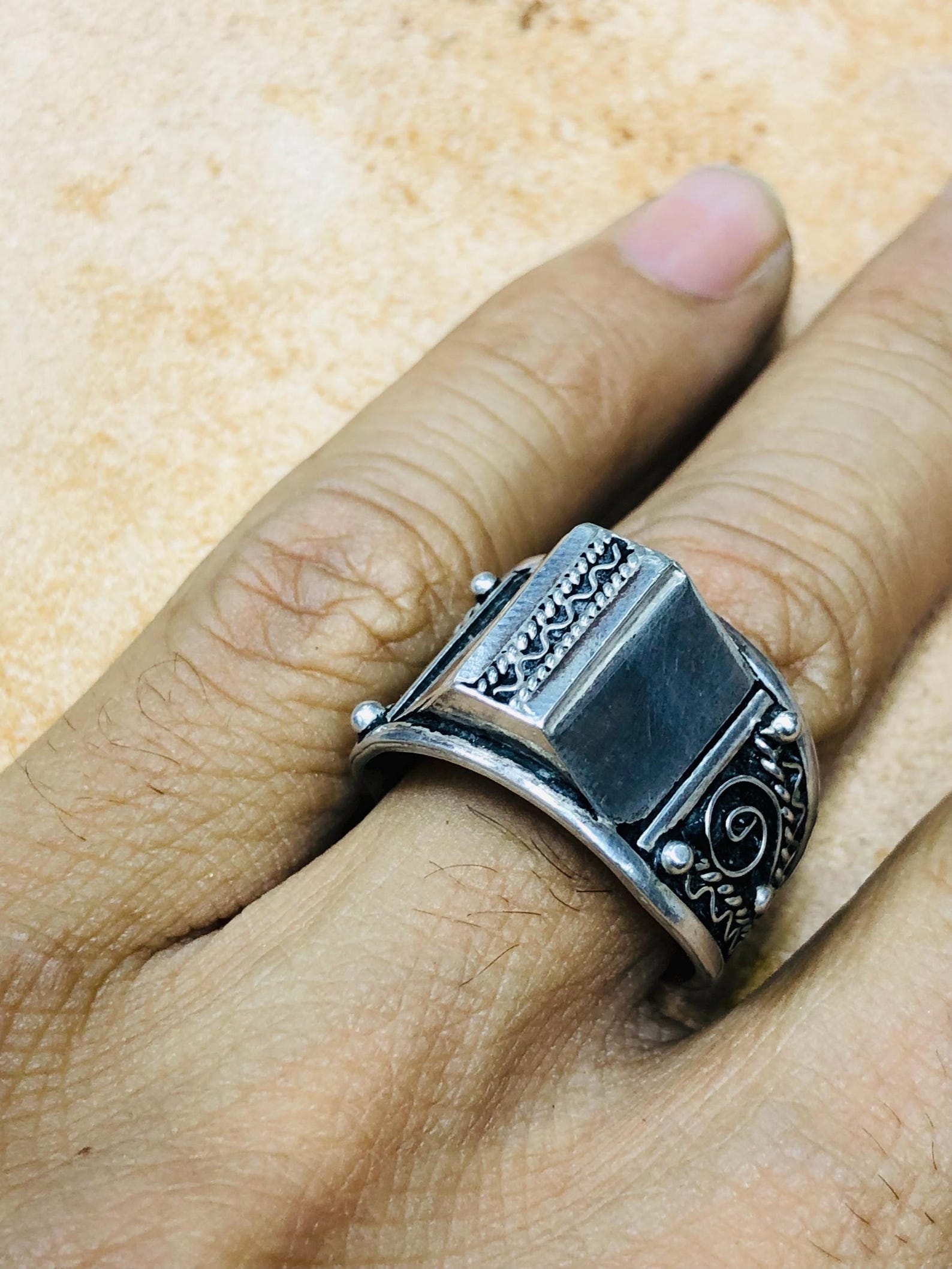 Berber Tuareg Artisanat Silver Ring with Amazigh Tribal Style