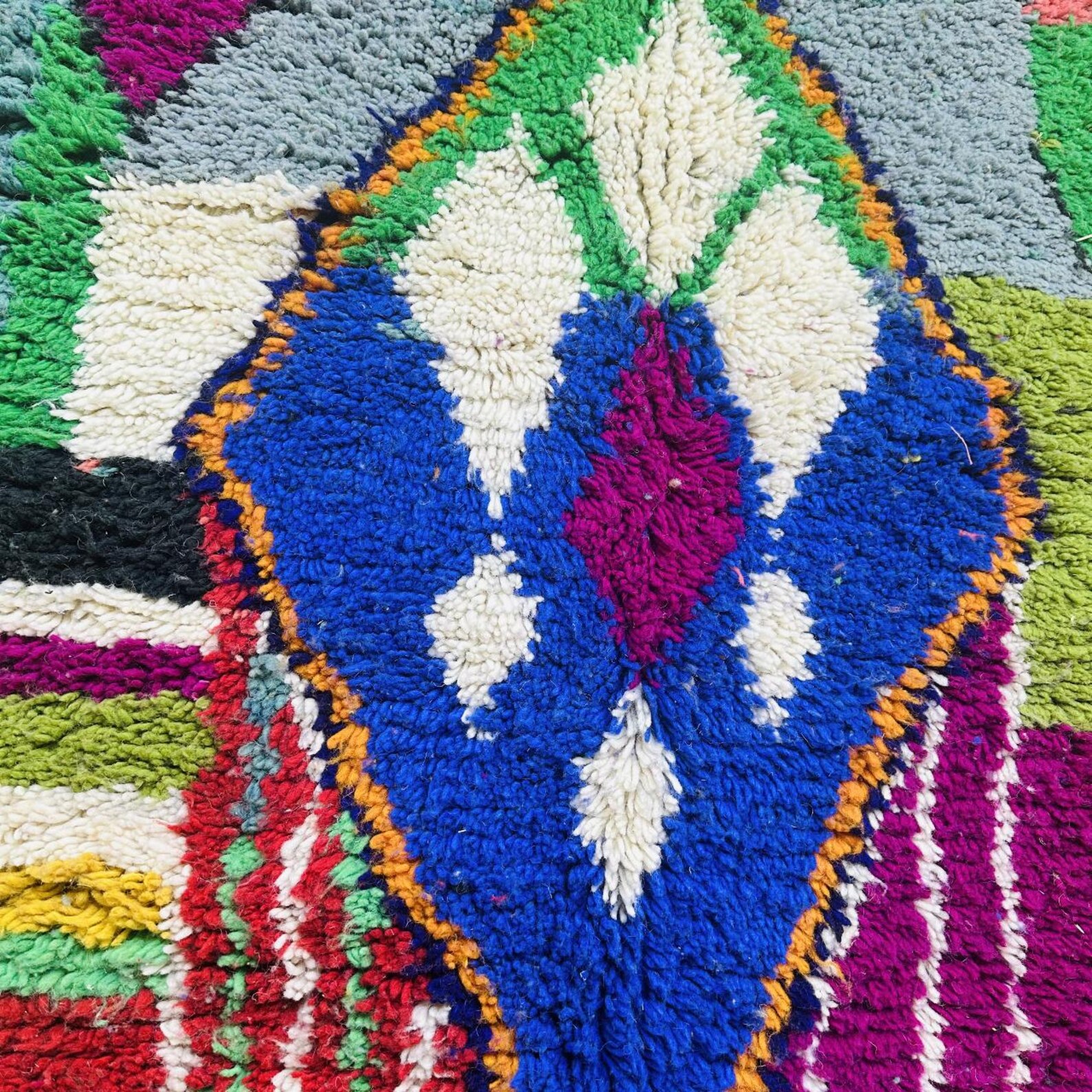 Amazigh Berber Handmade Wool Rug with Geometric Diamond Design