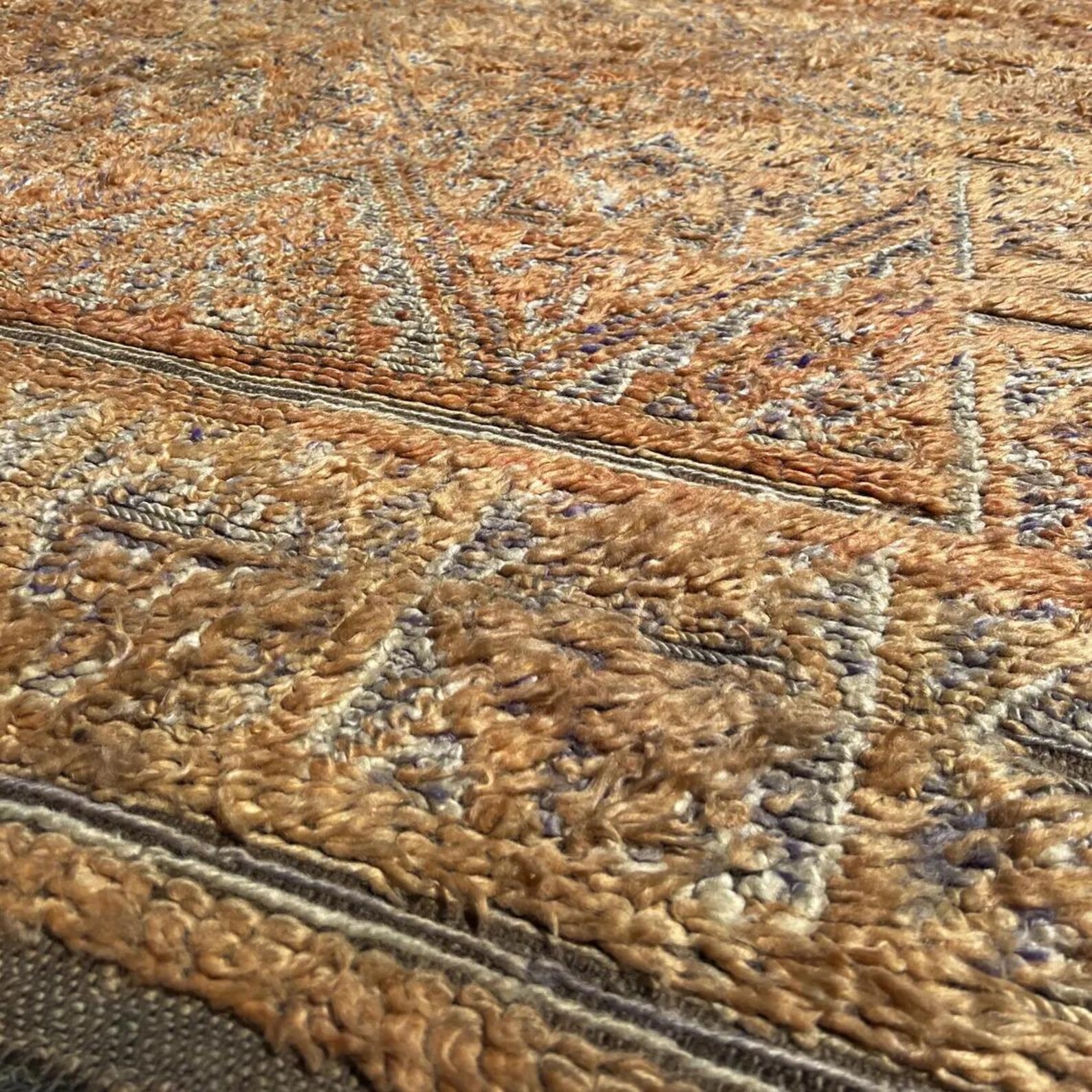 Vintage Beni Mguild Berber Amazigh High-Pile Wool Rug Living Room