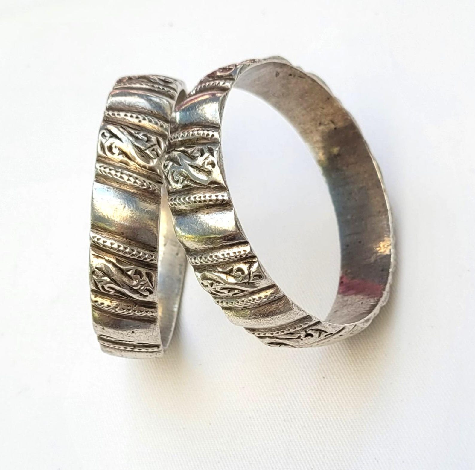 Amazigh Berber Tifinagh Paire d’Ancien Silver Bracelet Maroc