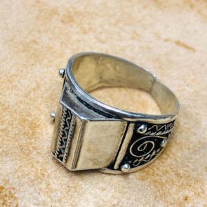 Berber Tuareg Artisanat Silver Ring with Amazigh Tribal Style