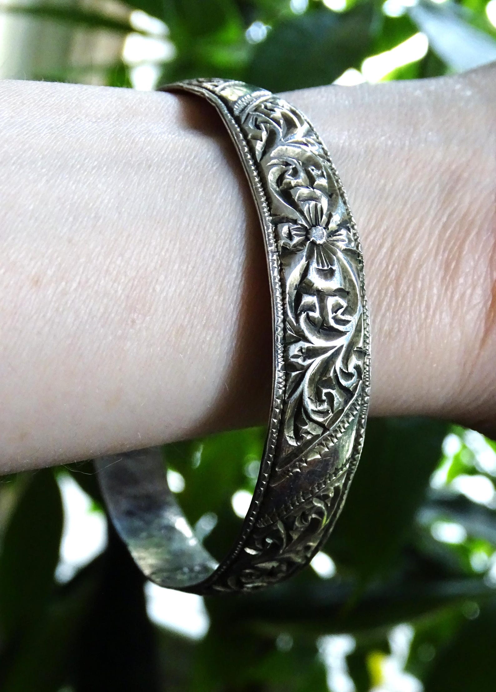 Berber Amazigh High-Grade Fine Silver Hand Etched Filagree Bracelet