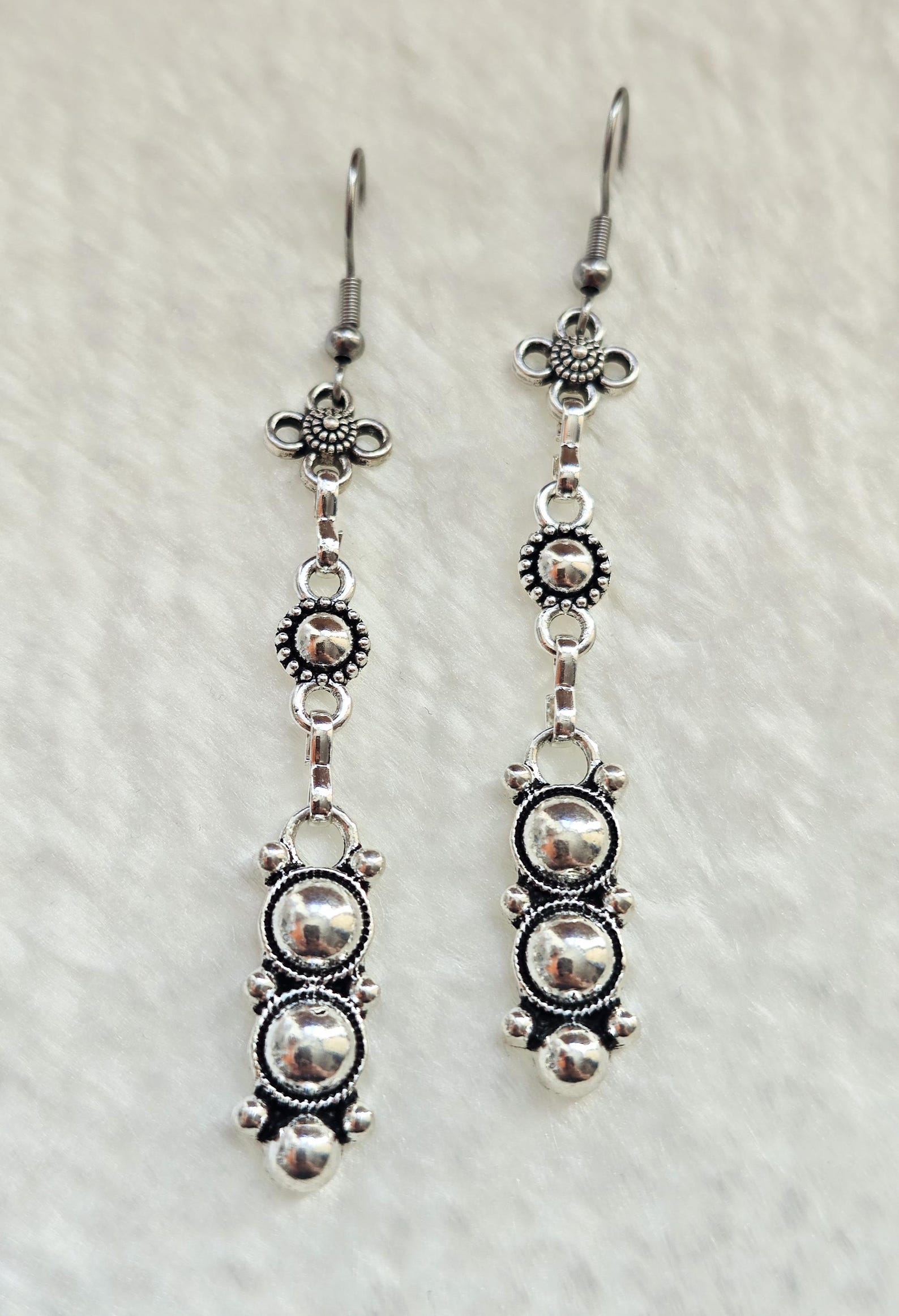 Amazigh Kabyle Berber Earrings with Silver Tone Cultural Design