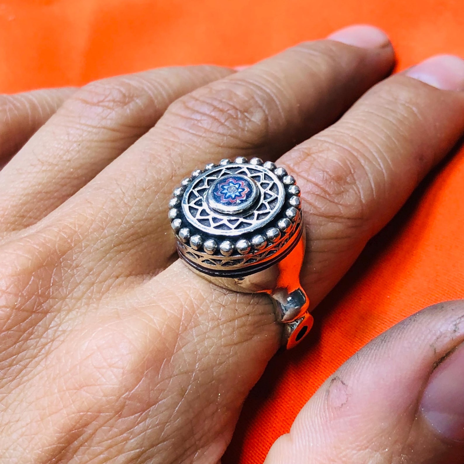 Berber Amazigh Tuareg métal Ring with Hand Engraved Tribal Motifs