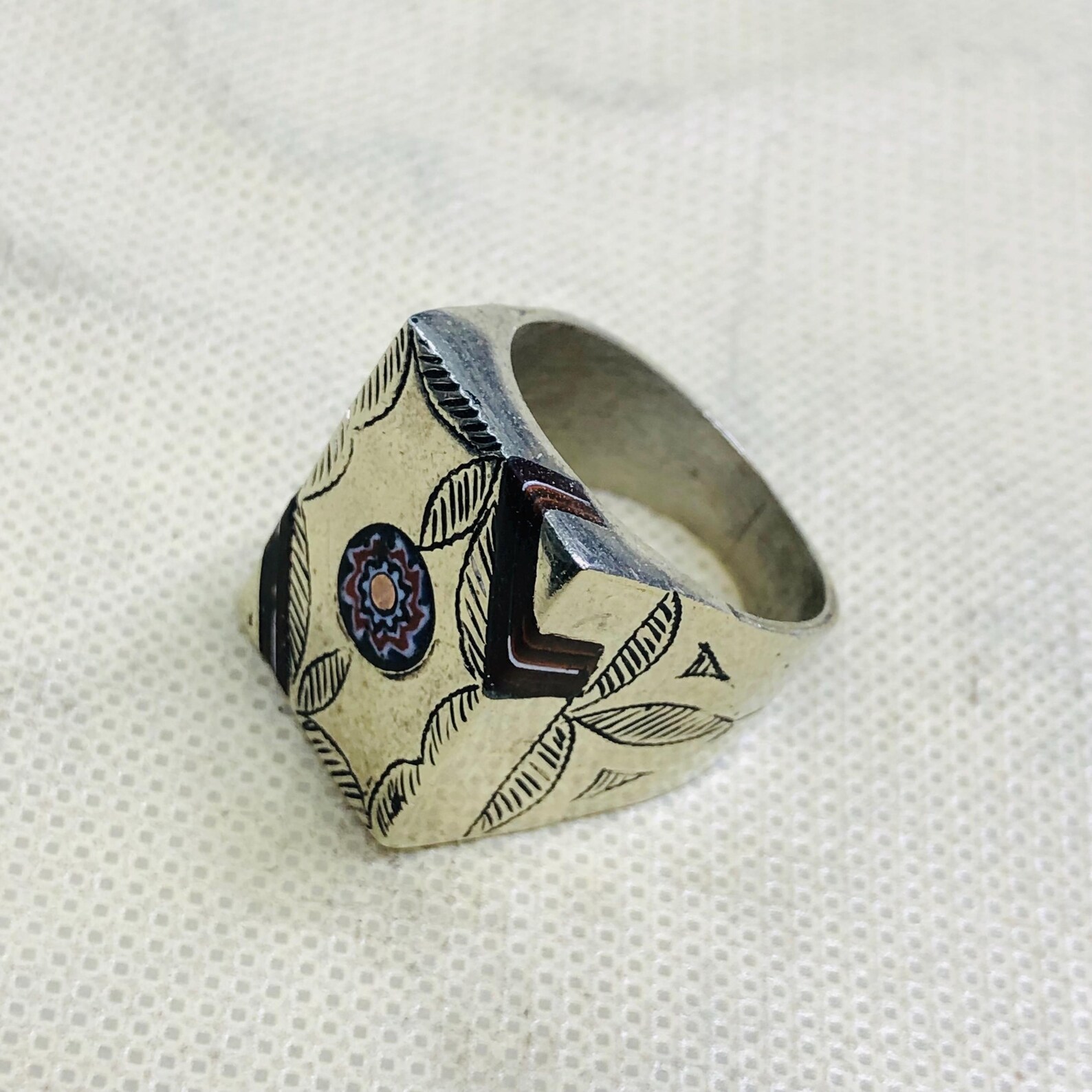 Berber Tuareg Amazigh métal Engraved Ring with Tribal Design