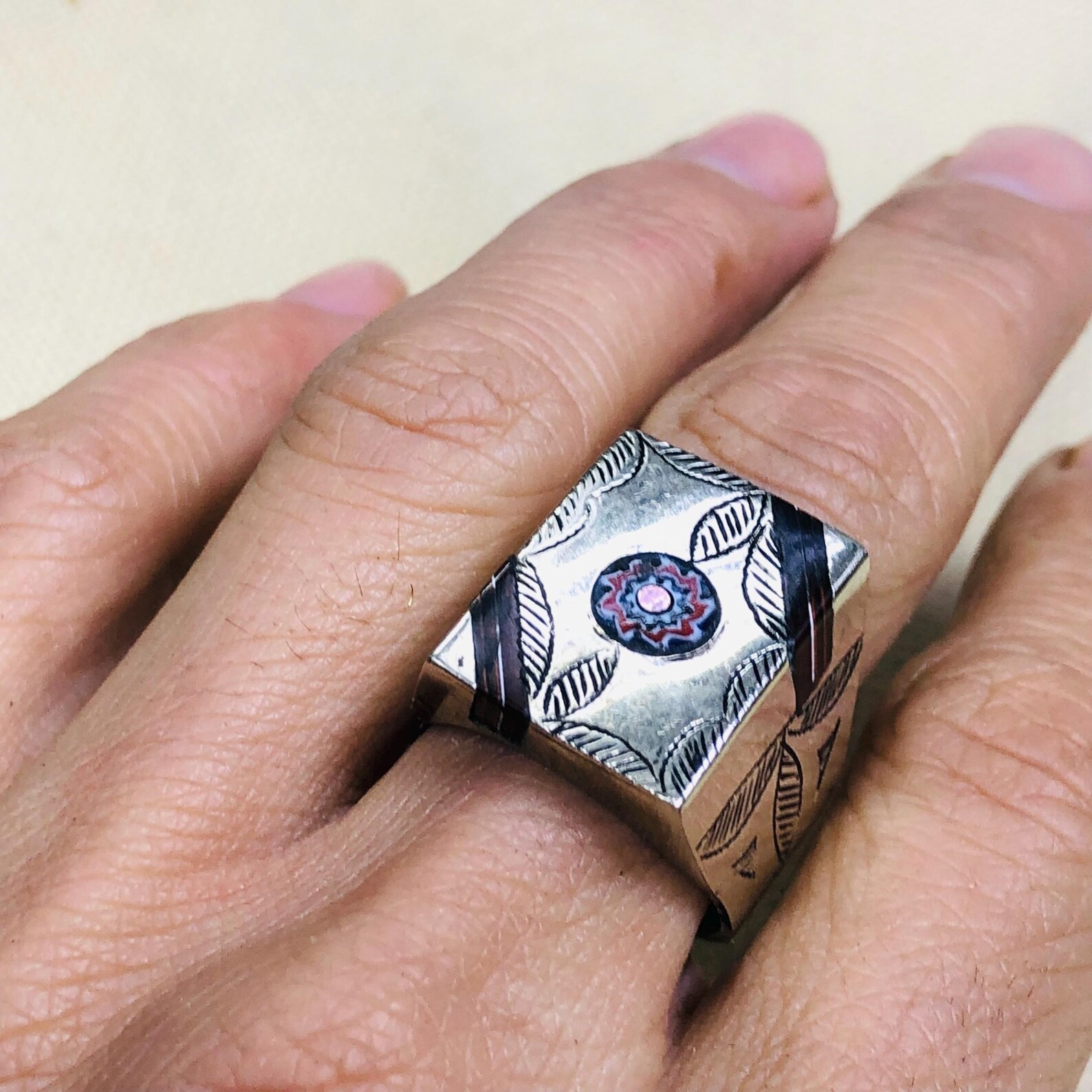 Berber Tuareg Amazigh métal Engraved Ring with Tribal Design