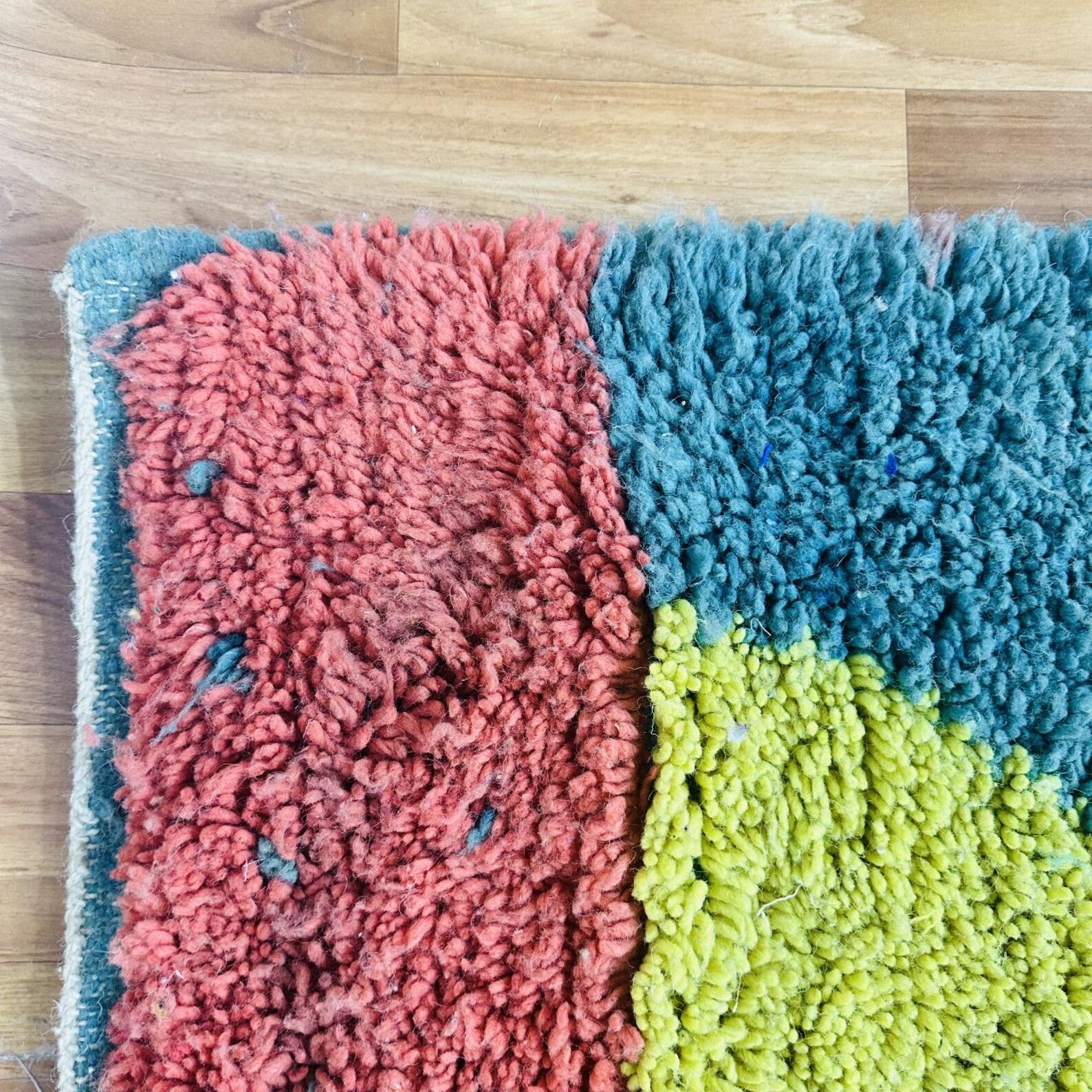 Amazigh Berber Handmade Wool Rug with Geometric Diamond Design
