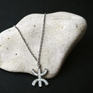 Amazigh Berber Kabyle Yaz Tifinagh lettre Necklace with Sparkling Pendant