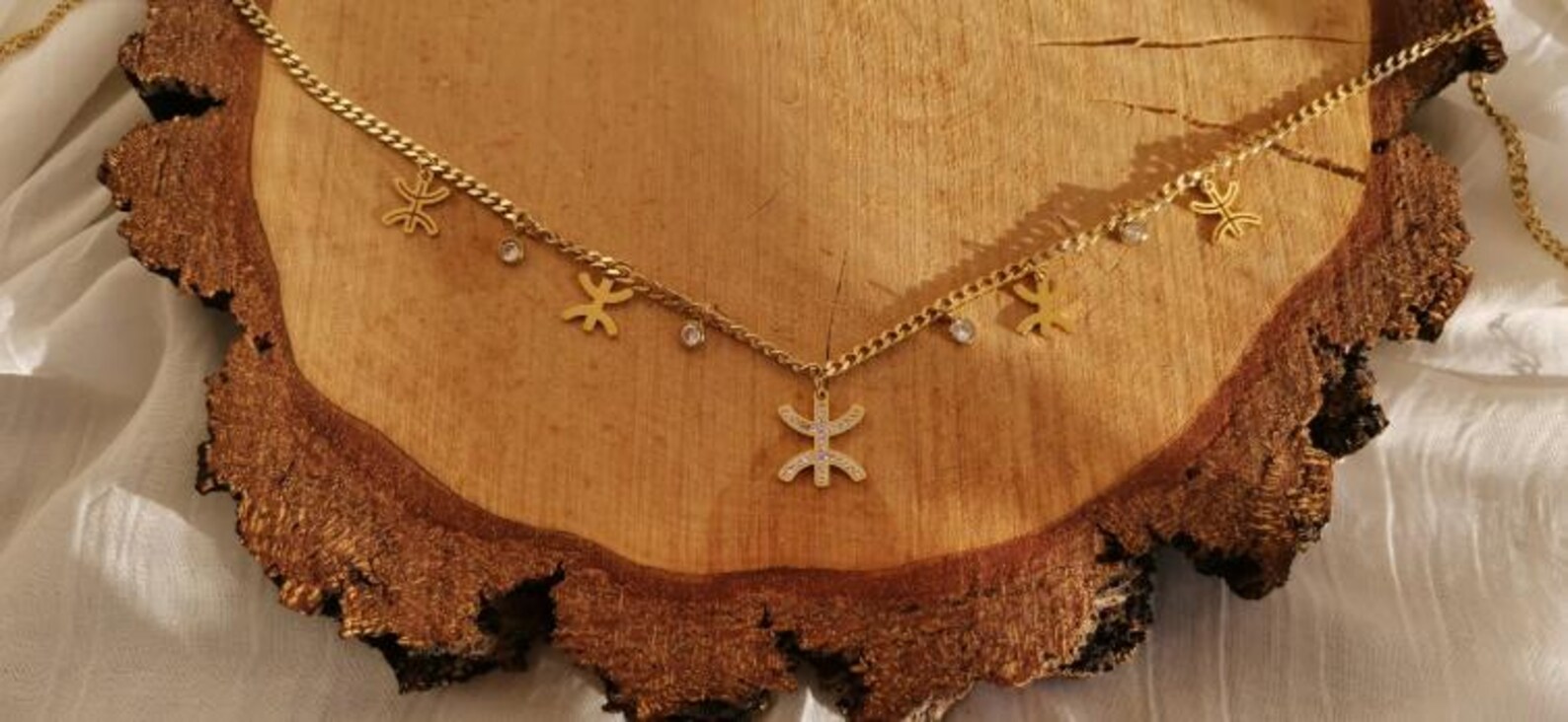 Amazigh Kabyle Tifinagh Yaz Berber Necklace Cadeau with Charms
