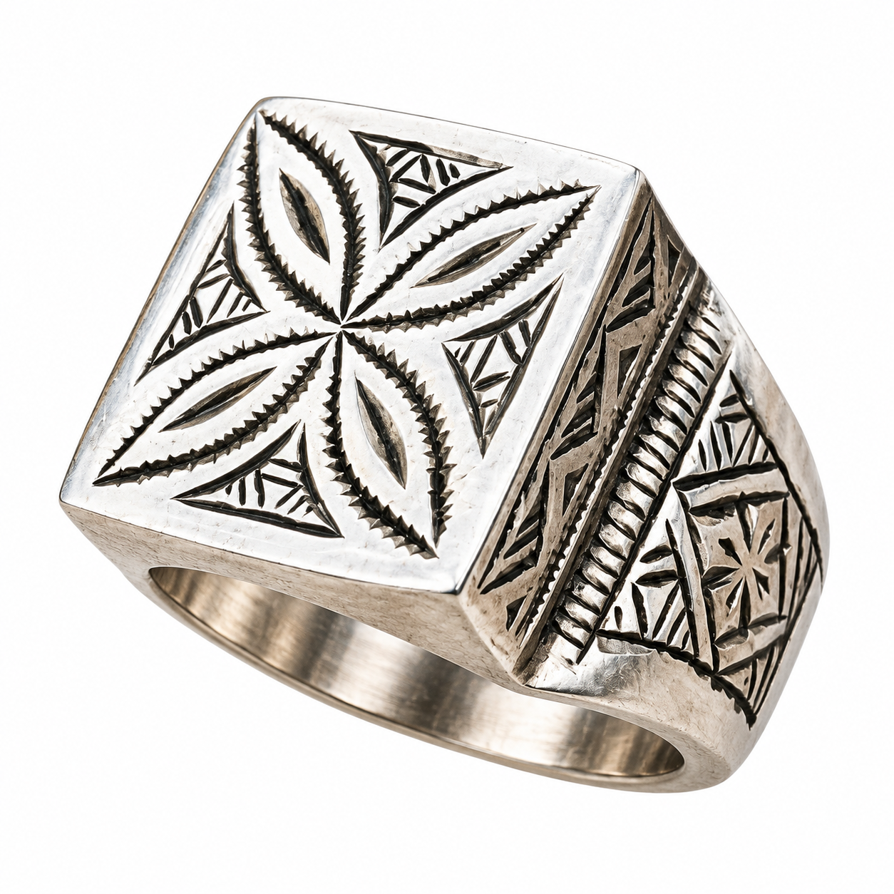 Berber Tuareg gravée Silver Ring with Adjustable Engraved Design