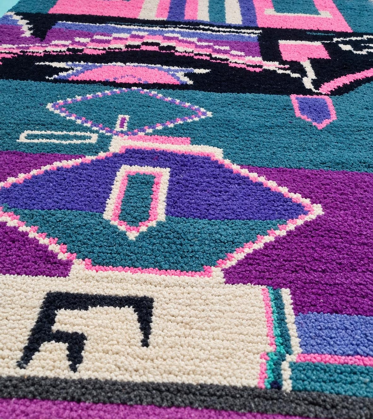 Berber Handmade Pink Geometric Sheep Wool Rug Atlas Floor Decor