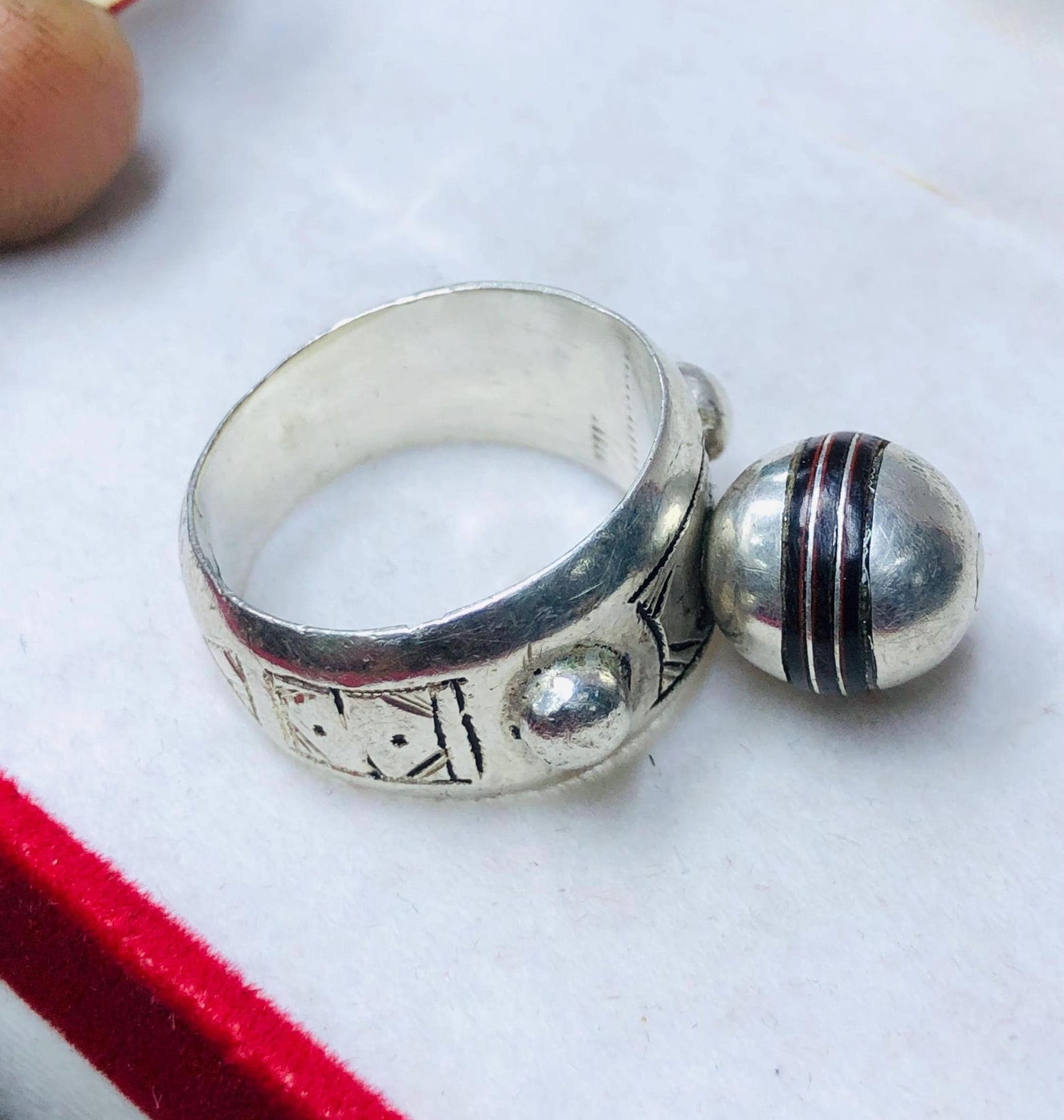 Amazigh Berber Tuareg Silver Ring with Traditional Engraving