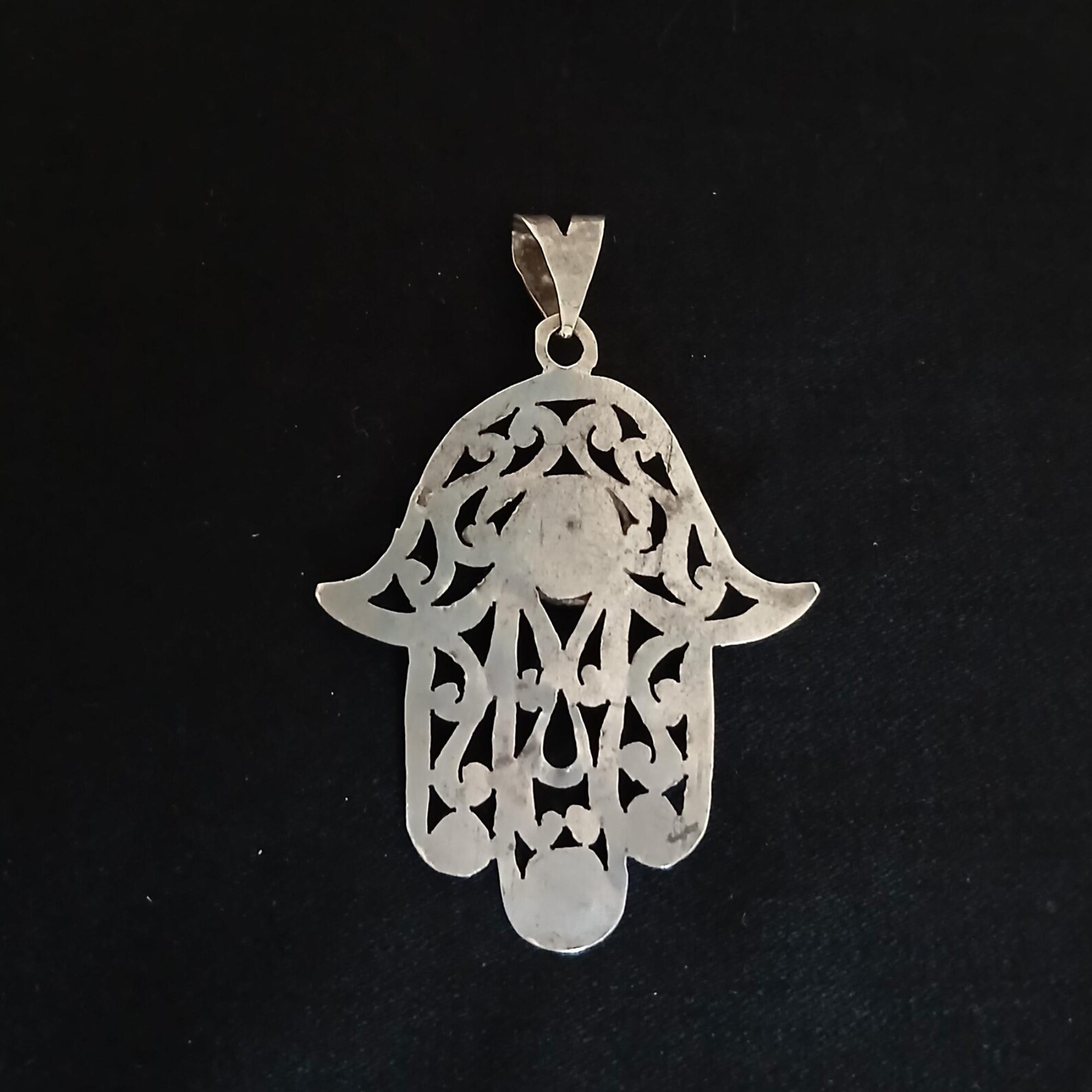 Antique Berber Khamsa Pendant Necklace with Ancient Jewelry Style