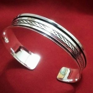 Berber Tuareg Sterling Silver Réglable Bracelet with Twisted Wire Design