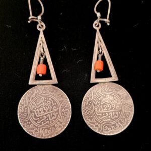 Paire Berber Amazigh Tifinagh Silver Coral Pearl Earrings