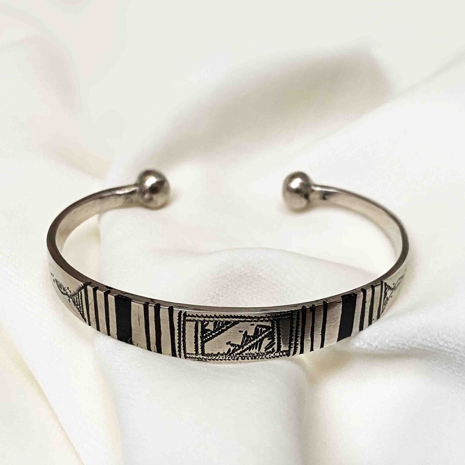 Berber Tuareg Elkze Tenere Traditional Bracelet with Amazigh Style