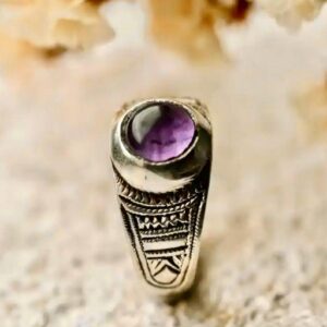 Amazigh Tuareg chevalière Artisanat massif Silver Ring with Amethyst Cabochon