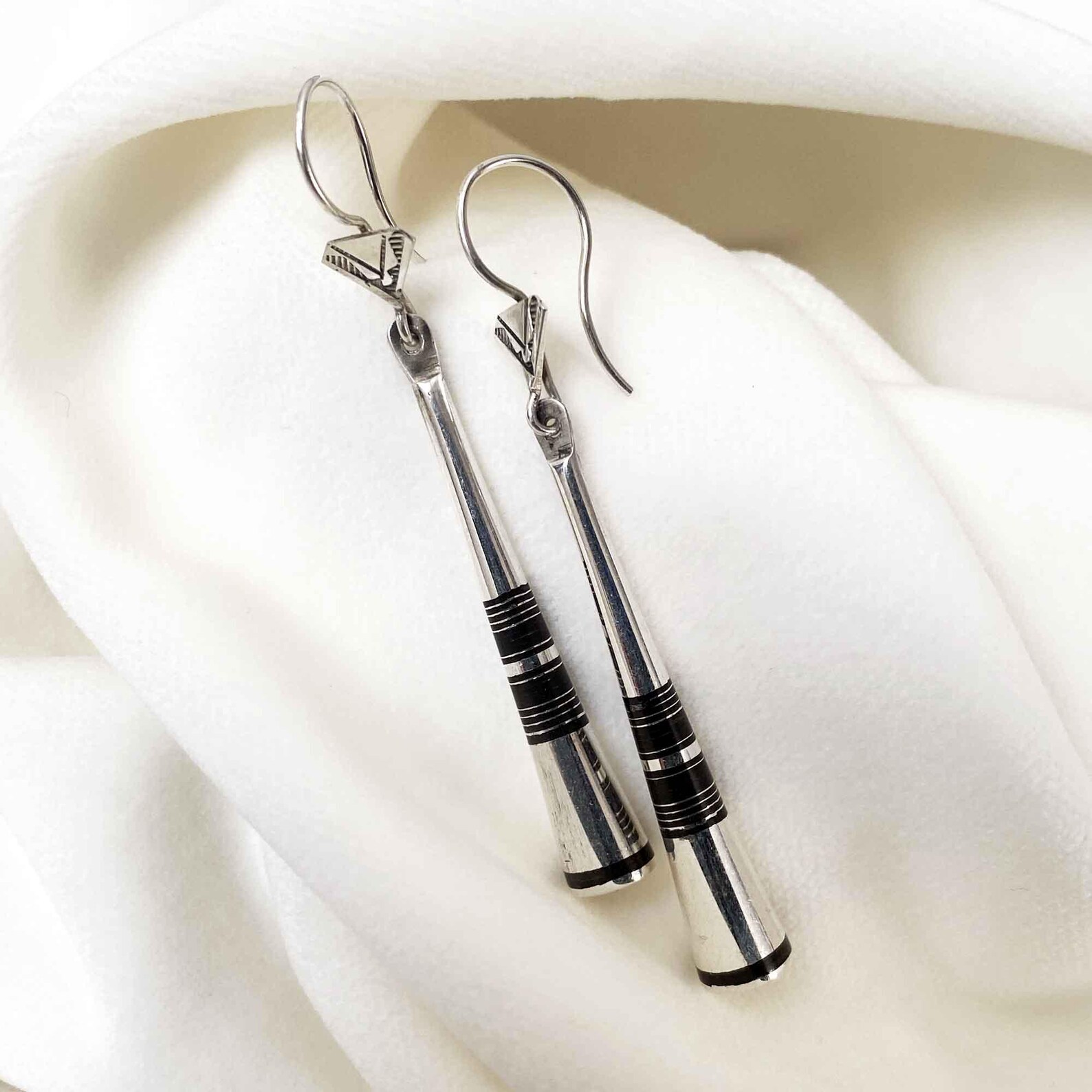 Berber Tuareg Pilons Silver Ebony Earrings with Amazigh Style