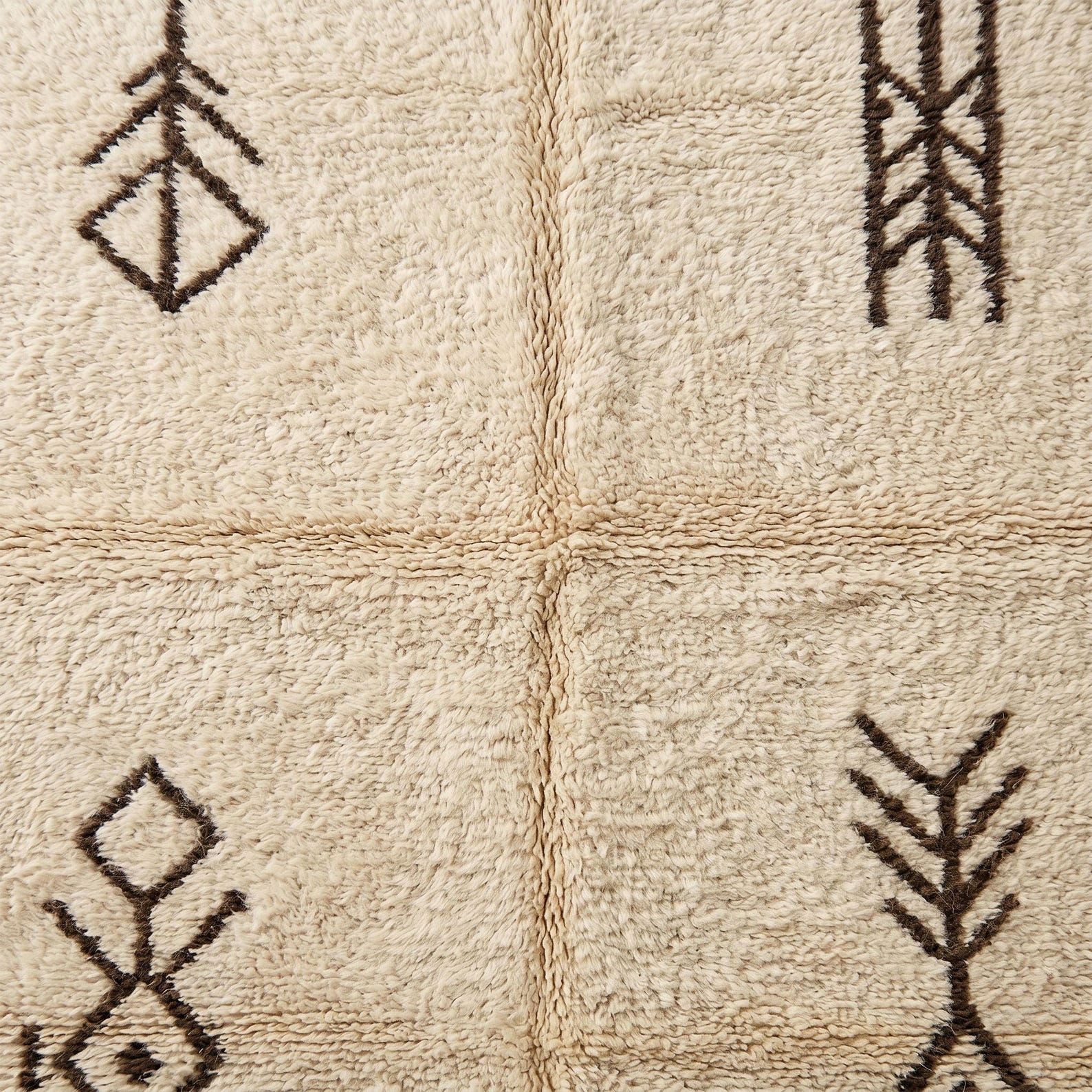 Berber Amazigh Beni Ourain Ivory Wool Rug With Tribal Symbols