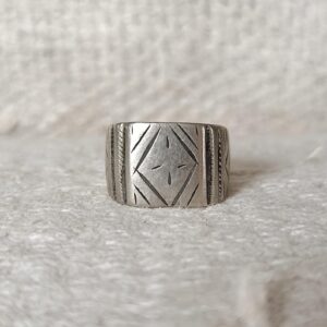 Amazigh Berber Chiseled Antique Silver Ring TanTan Size 8