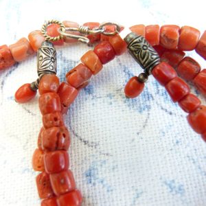 Berber Antique TAGUEMOUT Enamel Perfume Pendant Coral Necklace