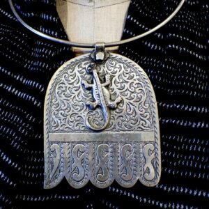 Berber Amazigh Khamsa Plated Pendant Salamander Necklace with Engraved Design