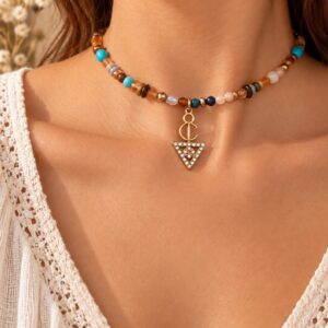 Amazigh Berber Tizerzit pierres Necklace with Natural Stones and Fibule Pendant