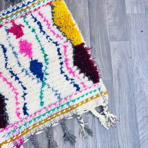Berber Handmade Wool Mini Rug for Amazigh Style Decor