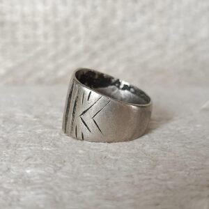 Amazigh Berber Chiseled Antique Silver Ring TanTan Size 8