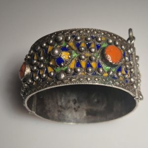 Antikes Berber-Armband Kabyle Berber Bracelet with Coral Details