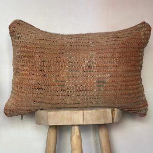 Berber Handmade Wool Pillow Cover Vintage Kilim Style Rustic Pink