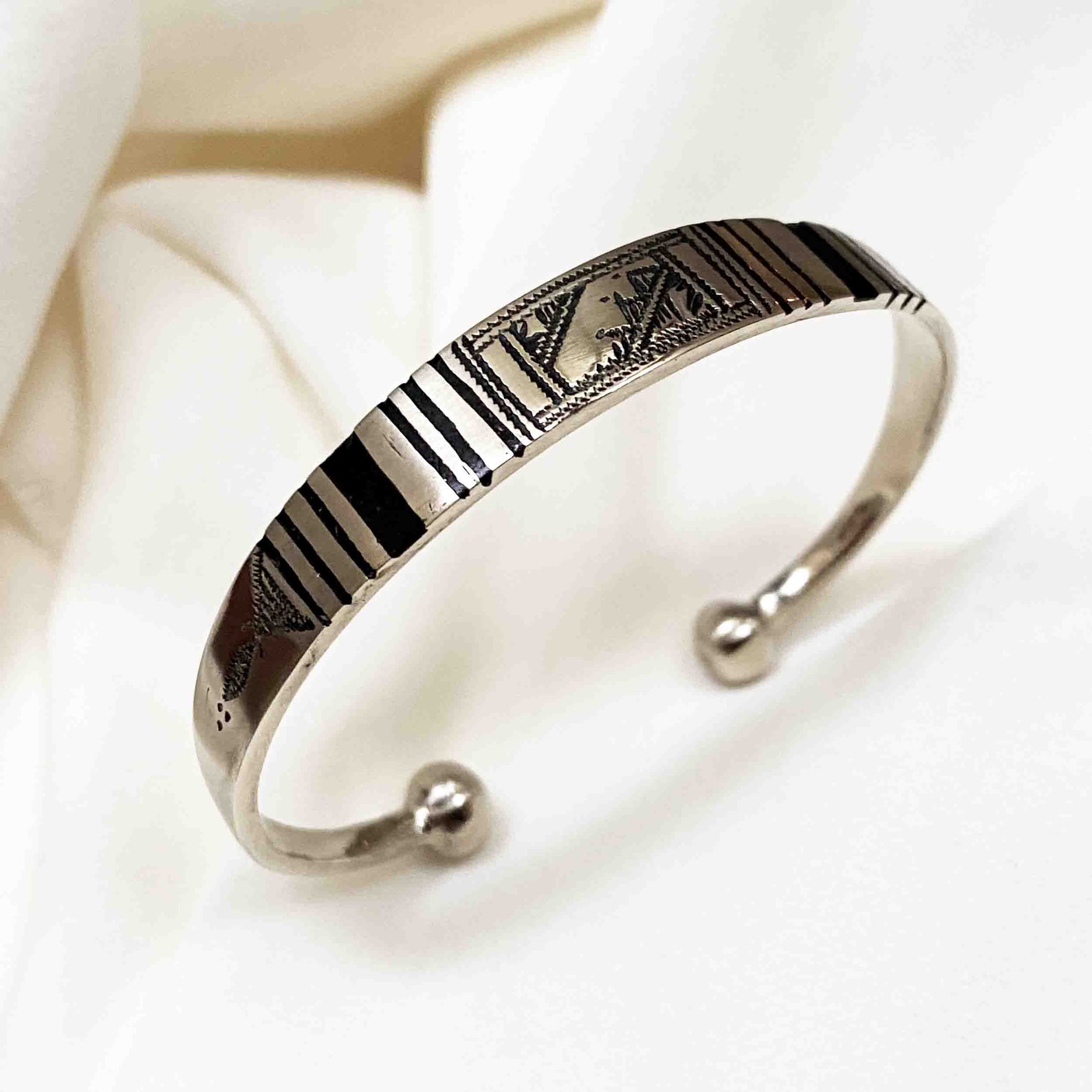 Berber Tuareg Elkze Tenere Traditional Bracelet with Amazigh Style