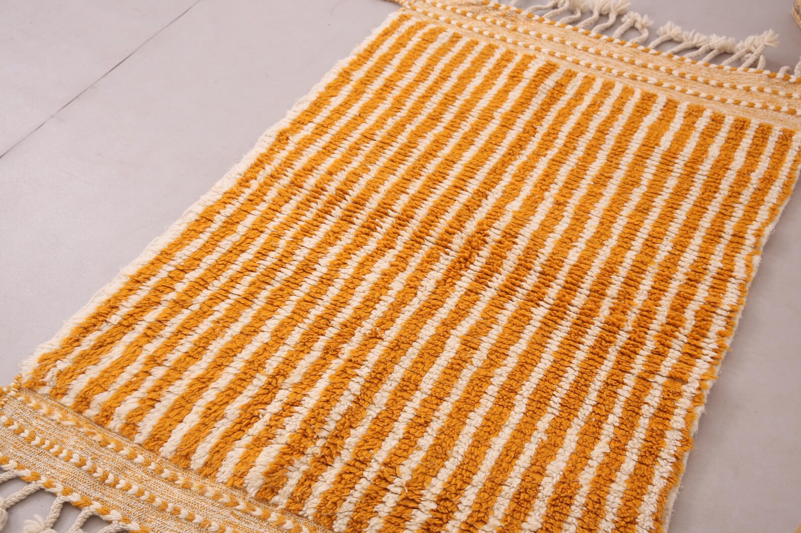 Amazigh Berber Handmade Wool Rug for Living Room Decor