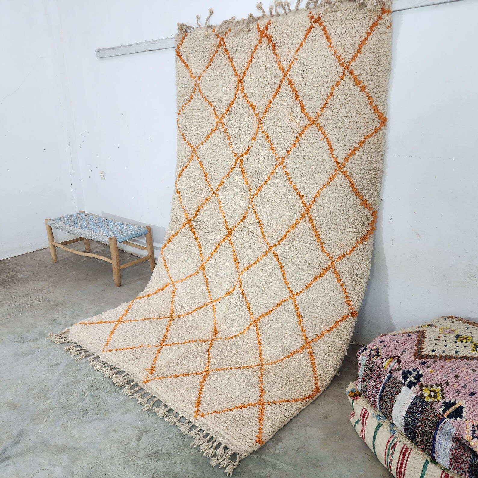 Berber Care Handmade White Wool Rug with Orange Design