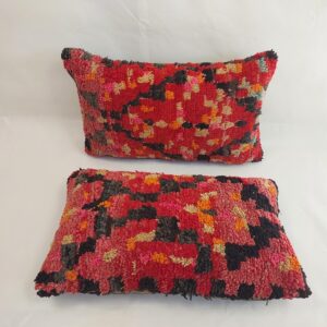Aït Bou Ichaouen Berber Handmade Wool Pillow with Geometric Design