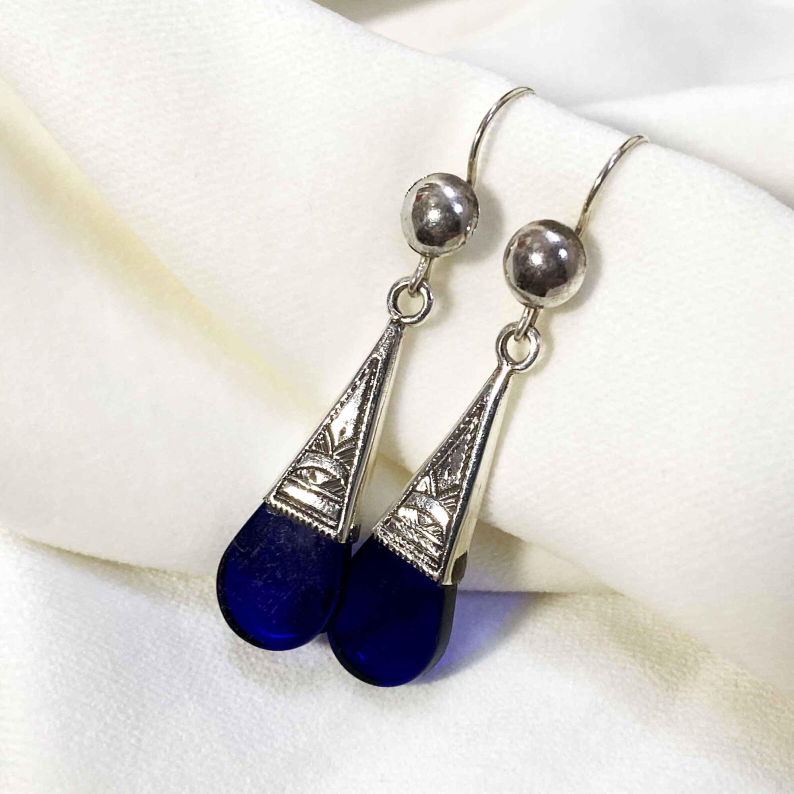 Berber Amazigh Tuareg Solid Silver Blue Verre Earrings with Engraved Details