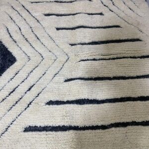 Berber Amazigh Akhnif Kilim Rug Taznakht Handwoven Wool Tribal Design