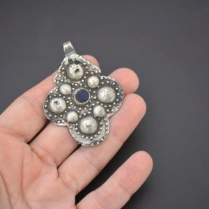 Berber Silver Glass Pendant Necklace with Tribal Jewelry Design