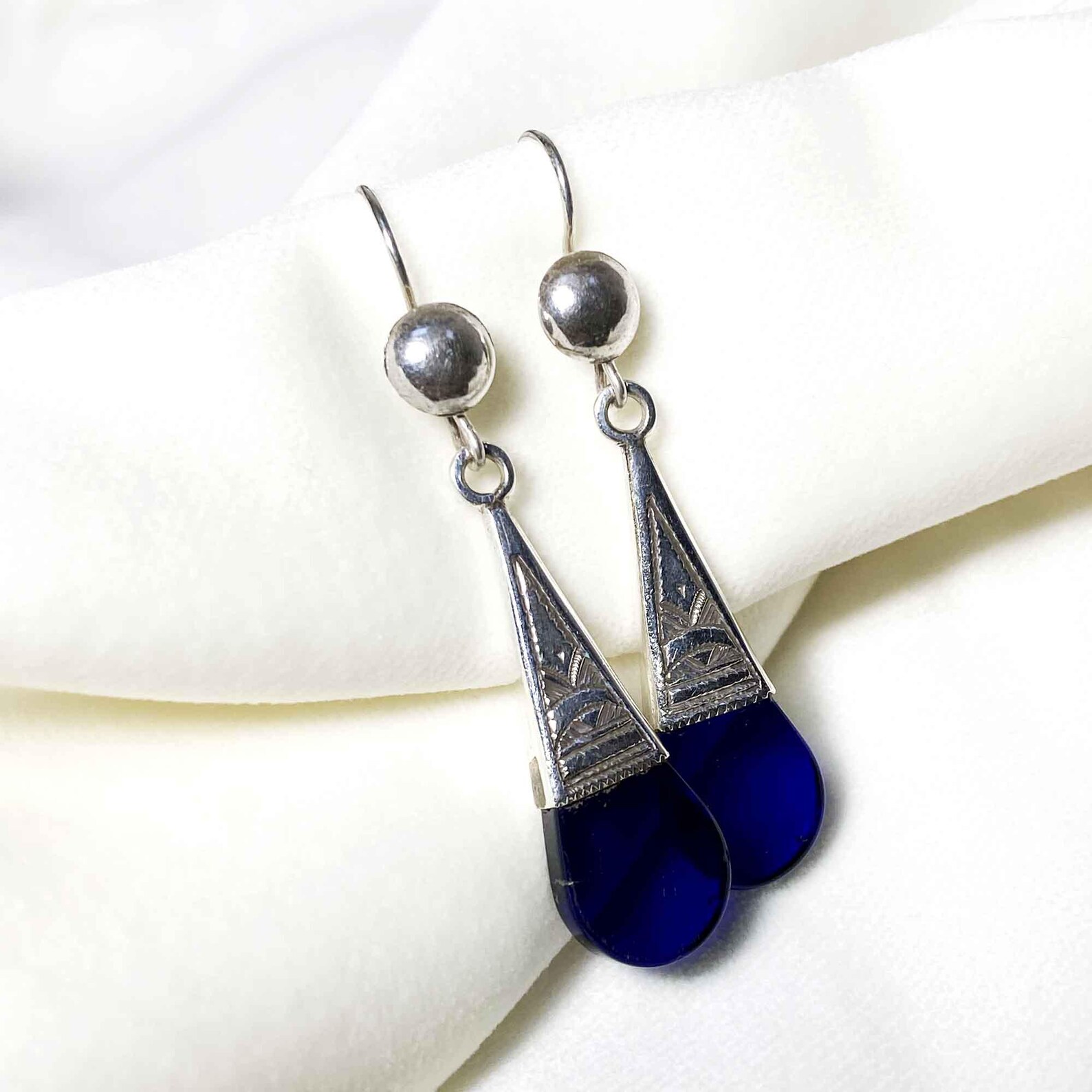 Berber Amazigh Tuareg Solid Silver Blue Verre Earrings with Engraved Details