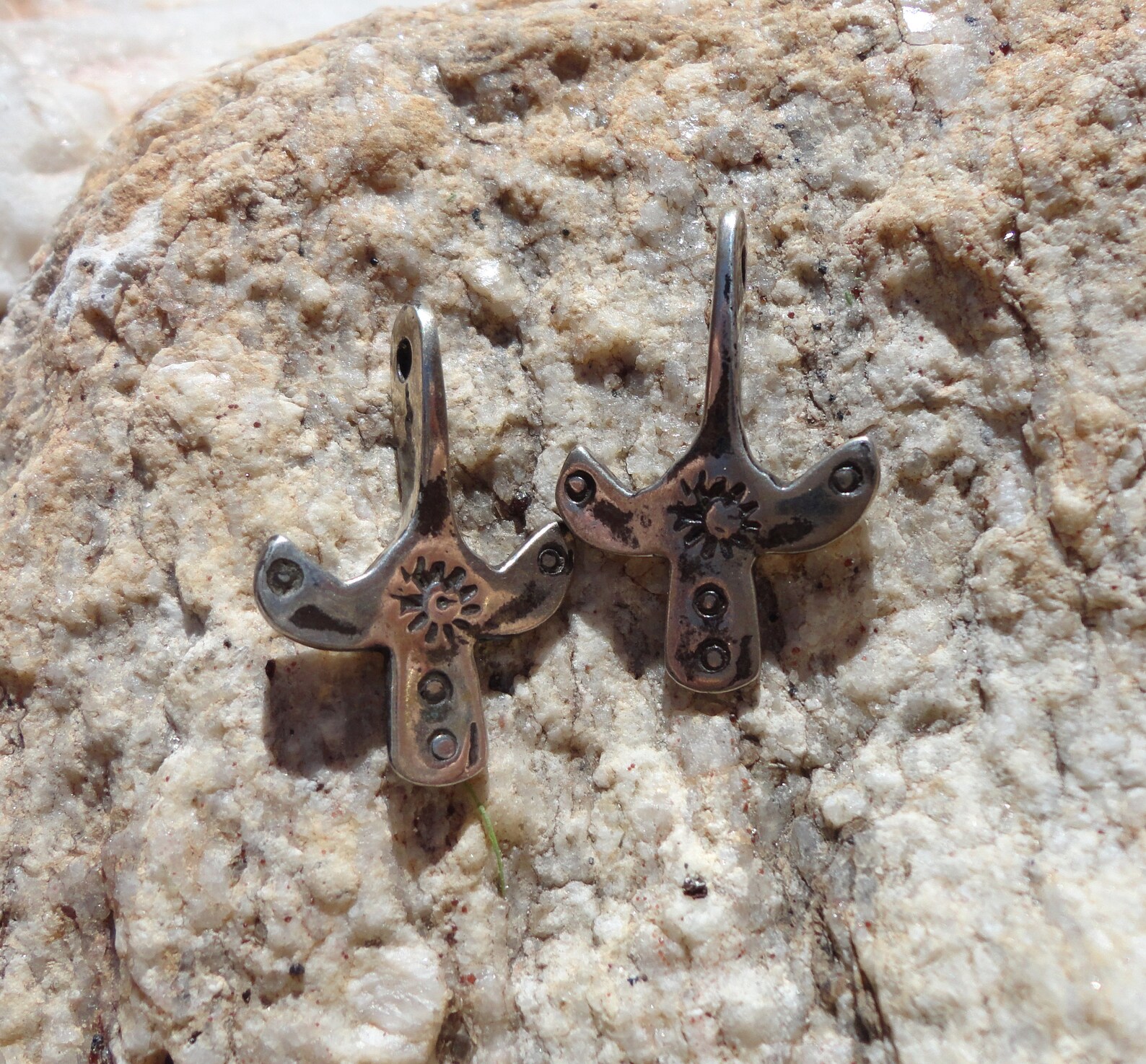 Berber Silver PENDANTS Necklace with Pomegranate Floral Motif