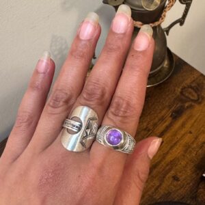 Amazigh Tuareg chevalière Artisanat massif Silver Ring with Amethyst Cabochon