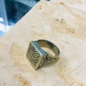 Berber Tuareg gravée Silver Ring with Adjustable Engraved Design